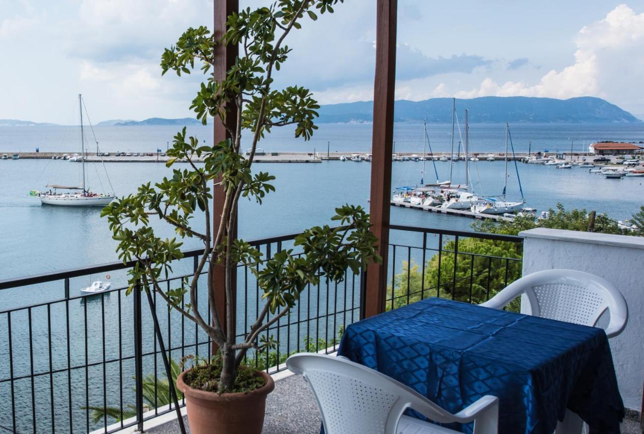 Orfanos Loutraki Rooms Luaran gambar