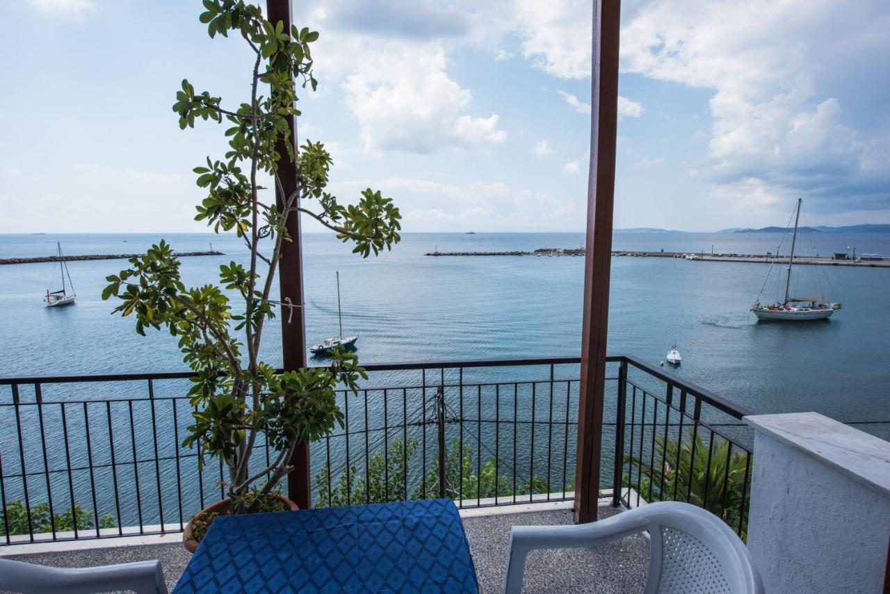 Orfanos Loutraki Rooms Luaran gambar